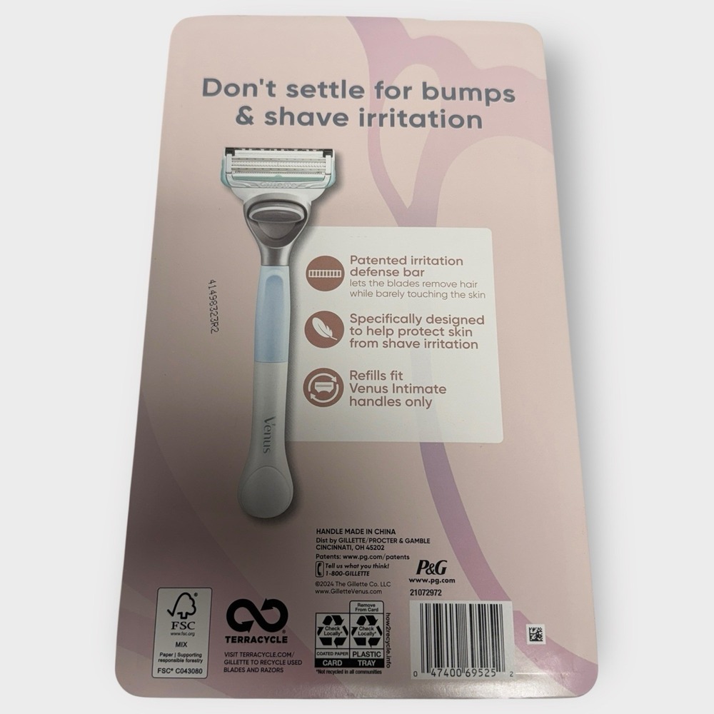 Gillette Venus Female Intimate Grooming 1 Handle +8 Cartridges FREE SHIPPING - Picture 2 of 2